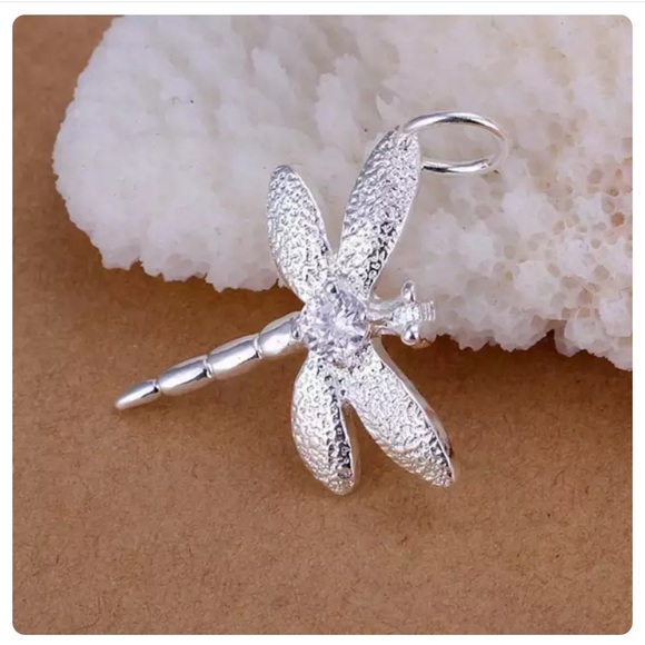 Dragonfly Silver Necklace 18” NEW 🌷 - Picture 8 of 10